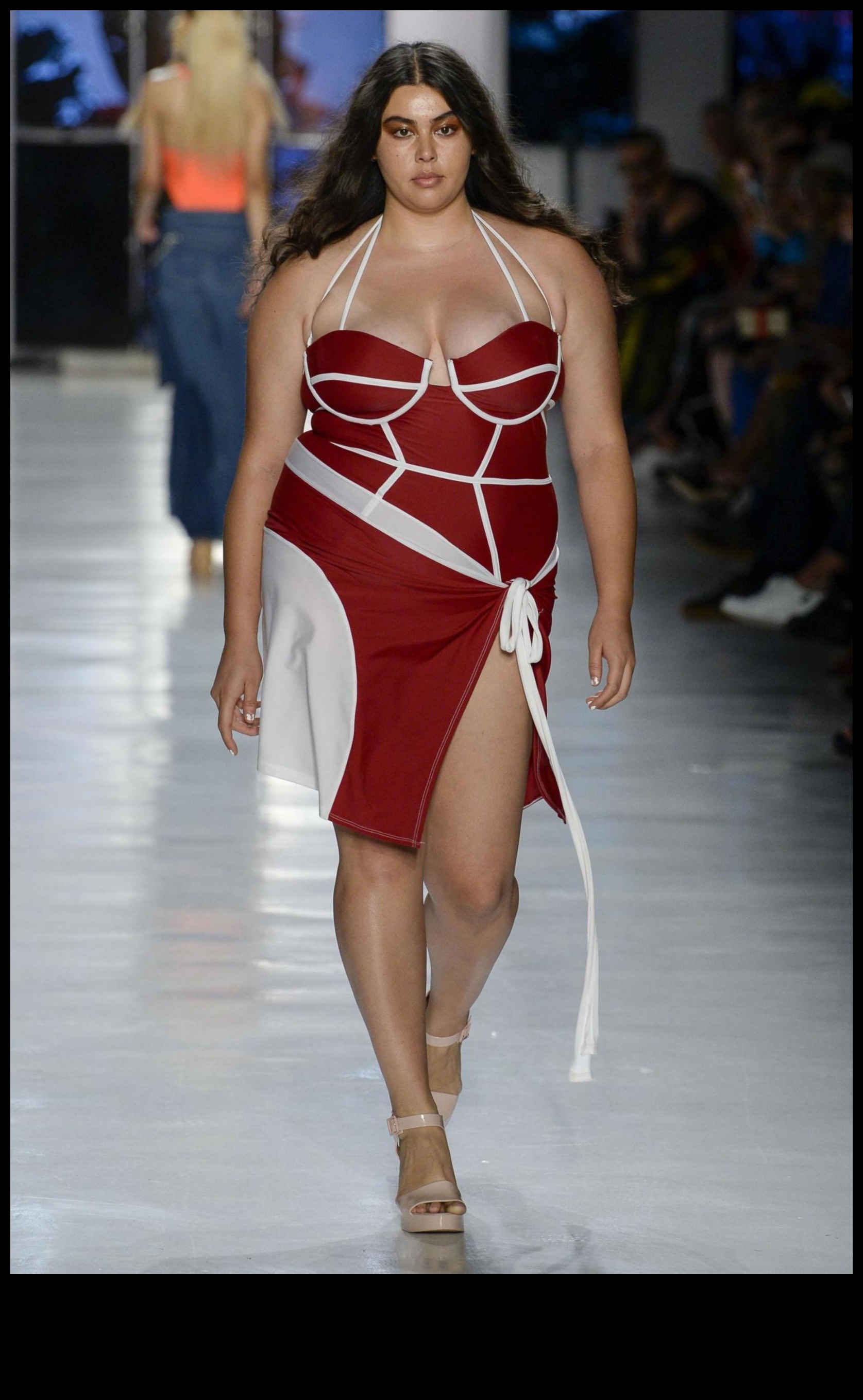 קימורים וקוטור: תלבושות אלגנטיות במידות גדולות לכולם