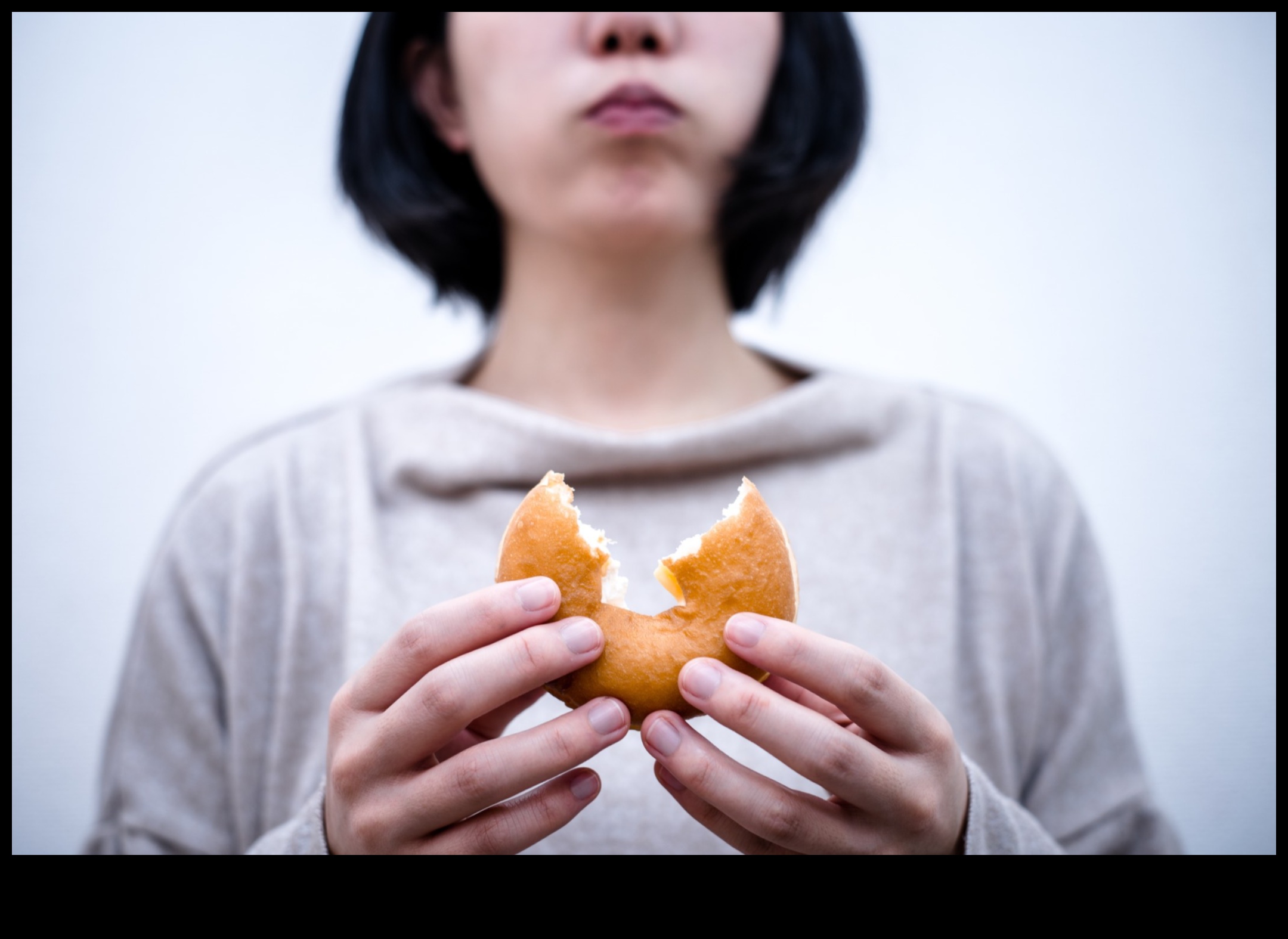 דיאטות לטווח קצר והקשר לאכילה רגשית