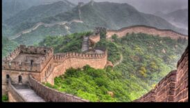 החומה הגדולה באמנות: תיאורים של הפלא האדריכלי של סין