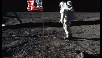 נחיתות ירח: הצעדים ההיסטוריים של נאס