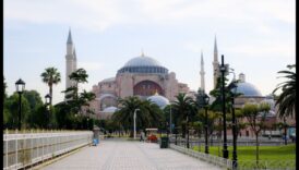 כיפות אלוהיות: פאר אדריכלי בכנסיות ביזנטיות