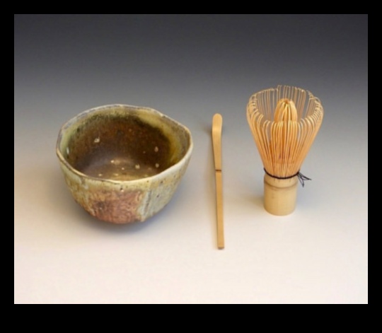 קערות תה ושלווה: צ'אדו יפני באמנות